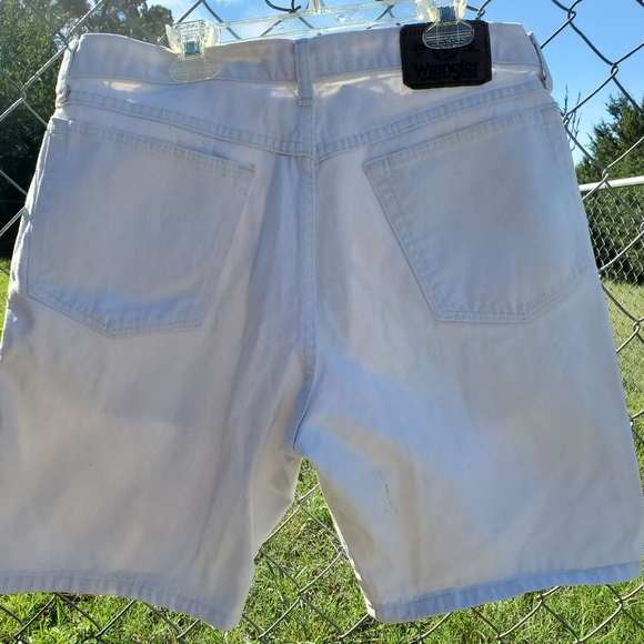 vintage Wrangler jean shorts - Picture 9 of 9
